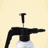 1.5L Heavy-Duty Plastic Pressure Spray Bottle with Adjustable Nozzle